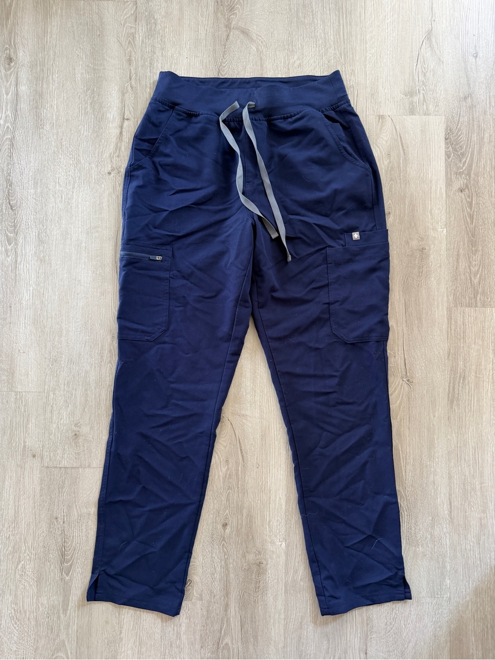 Figs Womens Navy Drawstring Cargo Joggers Scrub pants